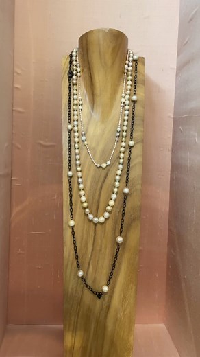 4 comments | Who says you can’t wear all your pearls at once? We’re...