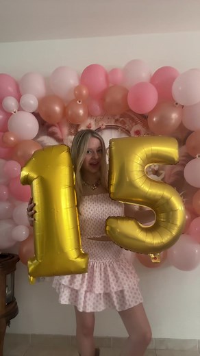 It’s my bday🌺 #birthday #fouryoupage #blowthisupforme #15 #bdaygirl #fypシ゚ #goviral #fouryoupagee #ootd #ootdinspo #bday #fouryoupagee #virał