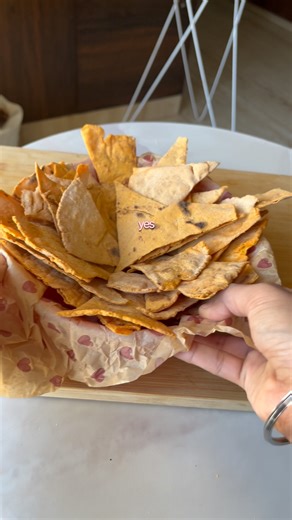 🌽 Air-Fried Tortilla Nachos