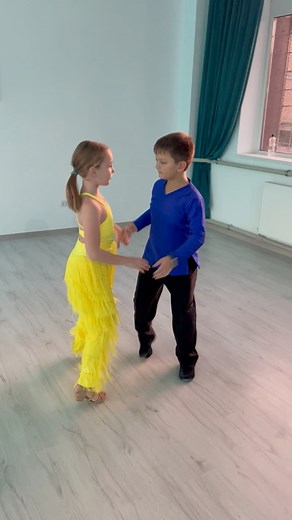 652K views · 1.9K reactions | Distribuie! Contribuie și tu la dezvoltarea dansului in pereche. Prima data in pereche Eva și Ianis殺朗 Lucram la coregrafie | Step Up Dance | Facebook