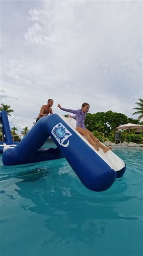 If you're looking for a family-friendly holiday destination, we're so glad you found OUTRIGGER Fiji Beach Resort! 🌴🌴🌴 We have everything you need to make your stay fun and exciting for you and your little ones. Splish, splash, and make memories to last a lifetime! 📸: @lifeofatravelfamily | OUTRIGGER Fiji Beach Resort