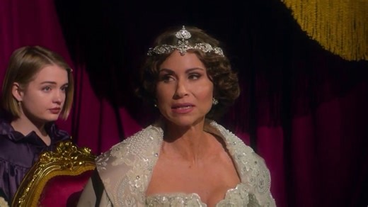 Cenicienta - Cinderella: Behind The Scenes Of Cinderella With Kay Cannon | IMDb