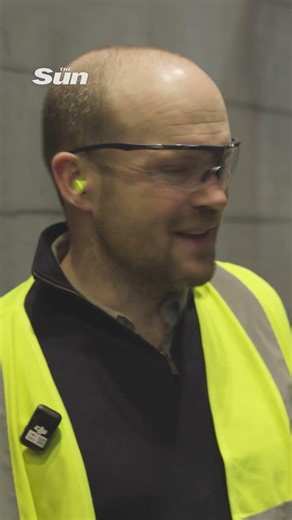 How a 155mm artillery shell is forged #ukraine #weaponsystems