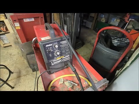 Lincoln Idealarc SP 100 welder