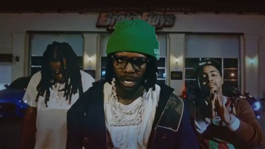 📲 #ChiefKeef just previewed a snippet of his upcoming music video and it’s dropping soon 👀🎥🔥 Whata ya'll think, is Chief Keef back in motion for 2026??? #HHOE | HipHop Over Everything