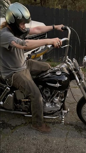 Still have some tuning to do but she runs! 1962 Harley Panhead first start in years.
