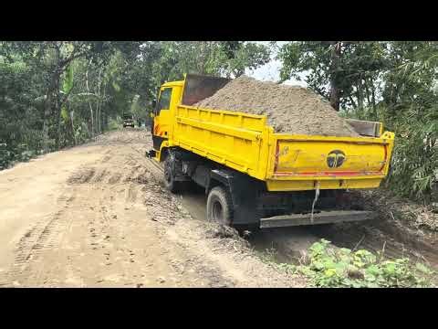 My New Truck Full Load After Backhoe Machine, Hard Climb From Down 🚛🔥