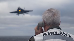 Technology making at-sea landings safer for pilots