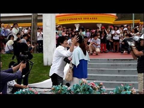 キャスト260人！！フラッシュモブプロポーズ IN レオマワールド ～世界で一つだけのプロポーズ～2015.6.27～ Flash Mob Surprise Proposal