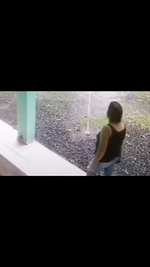 Woman funny moments ☕ on Instagram: "Follow us @woman_funny_moments for the funniest and most relatable clips of women in hilarious and awkward situations! 😂🙋‍♀️ #WomanMoments#FunnyWomen#WomenHumor#GirlPower#WomenOnly#FemaleFails#HilariousWomen#ComedyReels#WomenLaughs#DailyLaughter#WomenEmpowerment | DM FOR REMOVAL!"