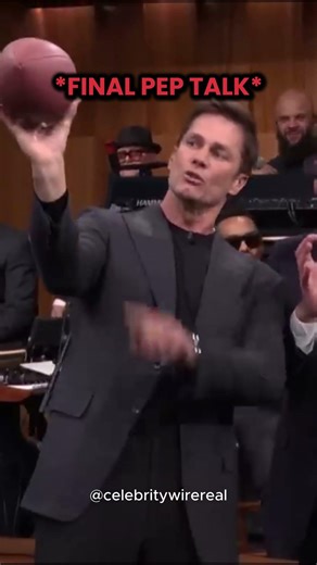 Watch Tom Brady Teach Jimmy Fallon How To Throw A Football 😱🤔