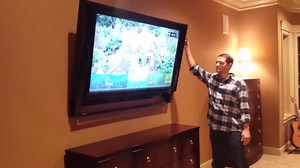 This TV mount lets you hide your television behind a painting or mirror! Available here: http://bit.ly/2u4x40q | Creative Inventions