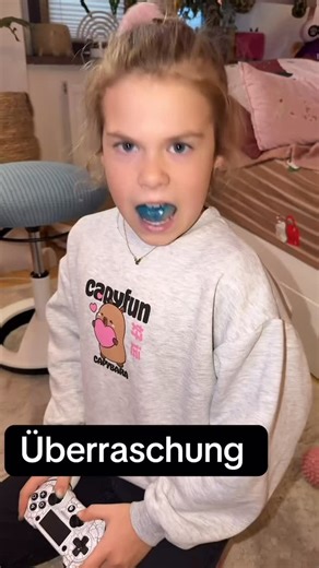 Sandra Hemmann on Instagram: "Achtung es kommt eine neue Eiszeit 👀😂 oder ist doch nur Winter 😱😎? Wir lieben es ! #winter #comedy #schnee #ohno #besties"