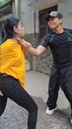 KẺ BẤT LỰC HAY DÙNG VŨ LỰC