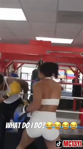 She knocked my wave cap off 😂😂 #ddg #viral #twitch #shorts #youtubeshorts