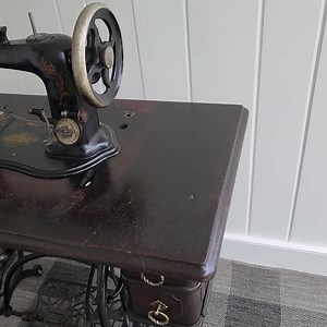 Antique 1890 Domestic Sewing Machine and Table - Etsy