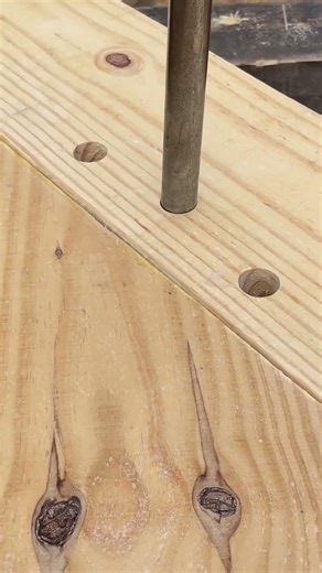 Perfectly aligned beams in seconds with this trick #carpentry #diy #shorts
