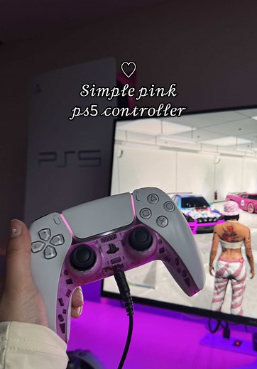 pink transparent strip on white PlayStation 5 controller - for the baby pink light I just play gta5 online and it comes up. I like the simple look 🩷🫶🏼🎮✨ #pink #ps5 #playstation #gamingsetup #playstation5