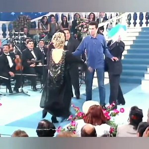 Şaka Yaptık program ekibinden Sibel Can'ımız ın programında emrah ve hande ataiziye şaka yapıldığı anlar.. https://www.facebook.com/Sibelcanimiz | Sibel Can'ımız