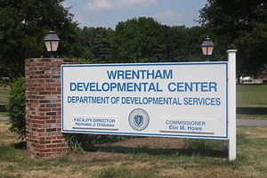 Developmental Center Director Receives Award From State