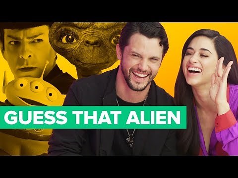 Roswell, New Mexico Stars Play GUESS THAT ALIEN