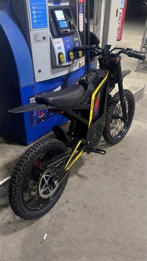 Freego Nova 4. This belongs in a game. but it’s outside 👀Spawn one or buy one? #ebike #bikelife