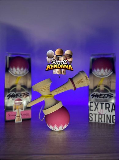Kendama Nonoka Broken Shape Anti-Skid 2.0 ❗❗❗ ULTIMELE ⏳ Kendame din lume, deoarece Nonoka Kyodo🎌 a încheiat contractul cu cei de la Sweets Kendamas. Locul 8 mondial 🌐 la kendama și recent a luat top 3 la freestyle. Cea mai buna jucătoare (de gen feminin) din lume a Pro Model nu se va mai fabrica niciodata. 📈💴 KEN - Maple - Broken Shape TAMA - AntiSkid 2.0 Stickere clasice plus unul special cu kendama Ață de rezervă specială roz. Repost 🔄 si scrie orice comentariu 💬 pentru link si 50 de le