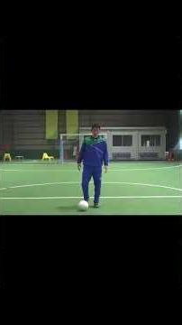 A thorough explanation of the correct form and points to note for inside/in-front dribbling!