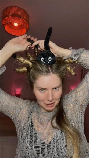 Paulas SPINNEN HALLOWEEN HAARE?! 🕷️ ich glaube das wird richtig gut!! 😳