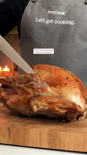 For the perfect tender turkey slices every time, try the ProCook Contour X50 Carving set 🤯🎄