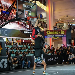 "Air" David 🇵🇭✈ took flight once again to claim the Chooks to Go Dunk Contest at the #3x3WTManila Masters #3x3WT | FIBA3x3