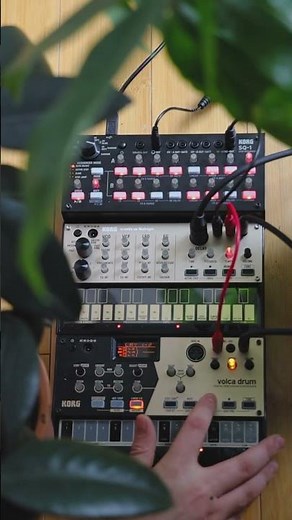 Korg SQ-1 Sequencer with the Volca Keys and Volca Drum