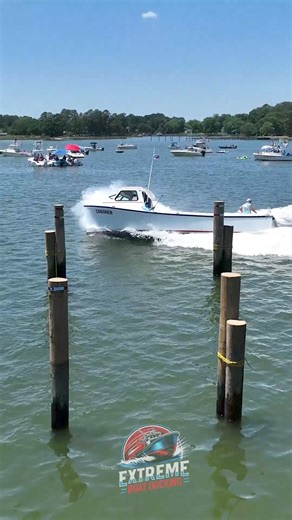 Know how to play the game! | Extreme Boat Docking