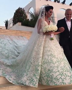 363K views · 6.1K reactions | This bride's entrance captures any non-traditional bride's attention with those fabulous green details in a wedding dress that redefines Cinderella #goals! xoxo | Today's Luxury Weddings | Facebook