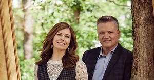 50 Best Worship Songs About Discernment