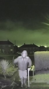 737K views · 4.4K reactions | This is the terrifying moment a man threw a hammer through the glass panel of a woman's door in the early hours of the morning. Video footage, captured on a Ring doorbell, shows a man walking past a house in the Winch Wen area of Swansea at 1.39am on Saturday, February 22 | WalesOnline | Facebook