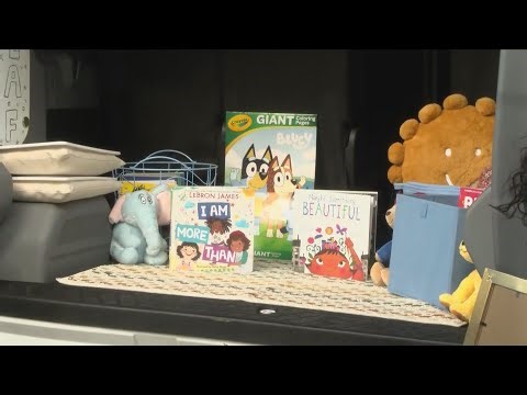 Mobile learning buses offer resources to vulnerable kids Valley-wide