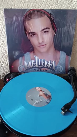 Maluma Magia Edición Limitada en Vinilo Azul