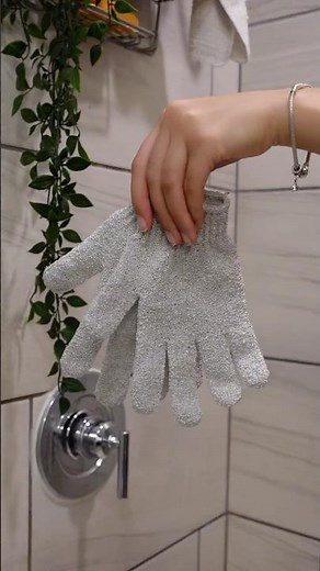 why i use exfoliating gloves rather than an african net sponge!