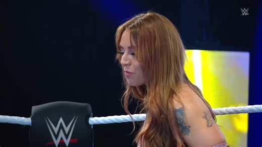 WWE Evolve#52莱妮·勒克 vs. 泽娜·斯特林 Part2