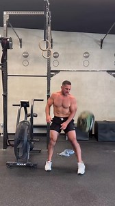 568 reactions · 6 comments | Tag someone below to try this Echo Bike workout from Rogue Journeyman Jason Khalipa ⬇️ Every 2 Minutes for 20 Minutes: 12 Cal Echo Bike 8 100# Sandbag Over Shoulder roguefitness.com/rogue-echo-bike | Rogue Fitness | Facebook
