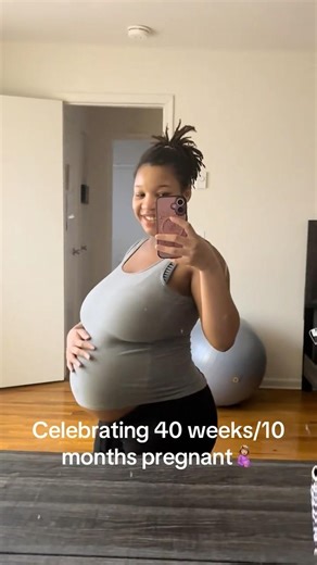 Going to workout on the elliptical and treadmill machine, hopefully I dilate! #pregnancy #induction