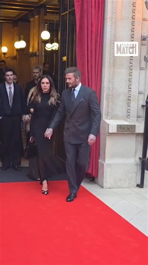 1.4M views · 18K reactions | Première sortie familiale pour les Beckham à Paris après le drama avec Brooklyn  C’est en famille unie que les Beckham ont fait une apparition remarquée à Paris ce lundi 26 janvier à l’occasion de la Fashion Week parisienne. Victoria Beckham, main dans la main avec David, était suivie de près par Harper, Roméo et Cruz et leurs girlfriends Jackie Apostel et Kim Turnbull.  @alexandremaras | Paris Match | Facebook