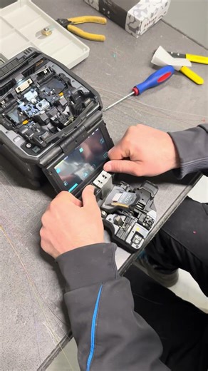 Fiber Optic - E2000 fiber wallbox splice + installation + OTDR#fiberoptics #shorts