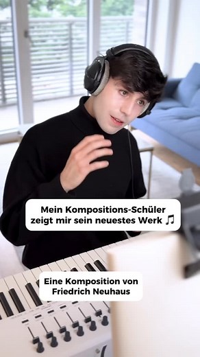 Lerne Komponieren - Orlando Boeck | Mein Kompositions-Schüler Friedrich Neuhaus @erikbaxter_yt zeigt mir seine Komposition!Wirklich tolle Musik ist ihm da gelungen 🎶 Du... | Instagram