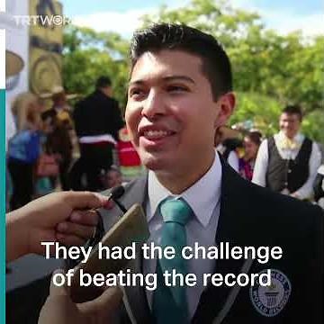 World’s biggest Mexican folk dance