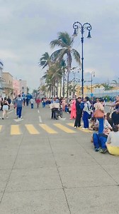 Hola bebés Buenas tardes pues Ya descubrieron dónde estoy vine a ver a Christian nodal así la fila acá bebés y el clima está nublado y con norte traigan suéter! #lifestyle #seguidores #vidareal | Cyn Martinez
