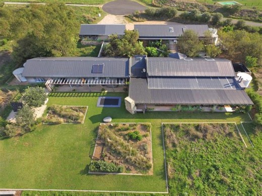 5 Bedroom House for Sale in Monaghan Farm