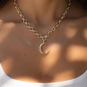 Crescent Moon Necklace, Moon Pendant Necklace, Gold Chain Necklace, Celestial Jewelry, Charm Necklace, Statement Necklace, Gift for Her - Etsy