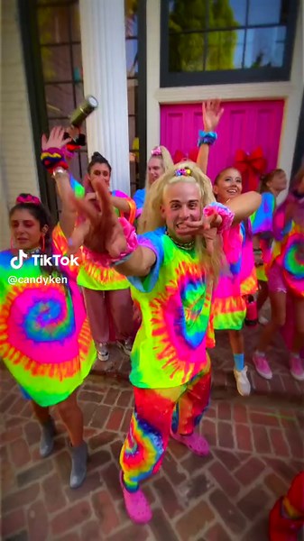 VSCO GIRL vs GYM RAT